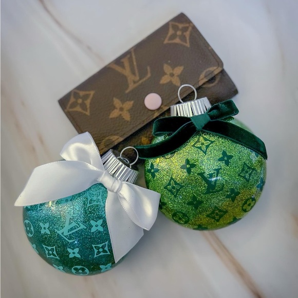 Handmade LV luxury designer monogram ornament - Picture 3 of 3